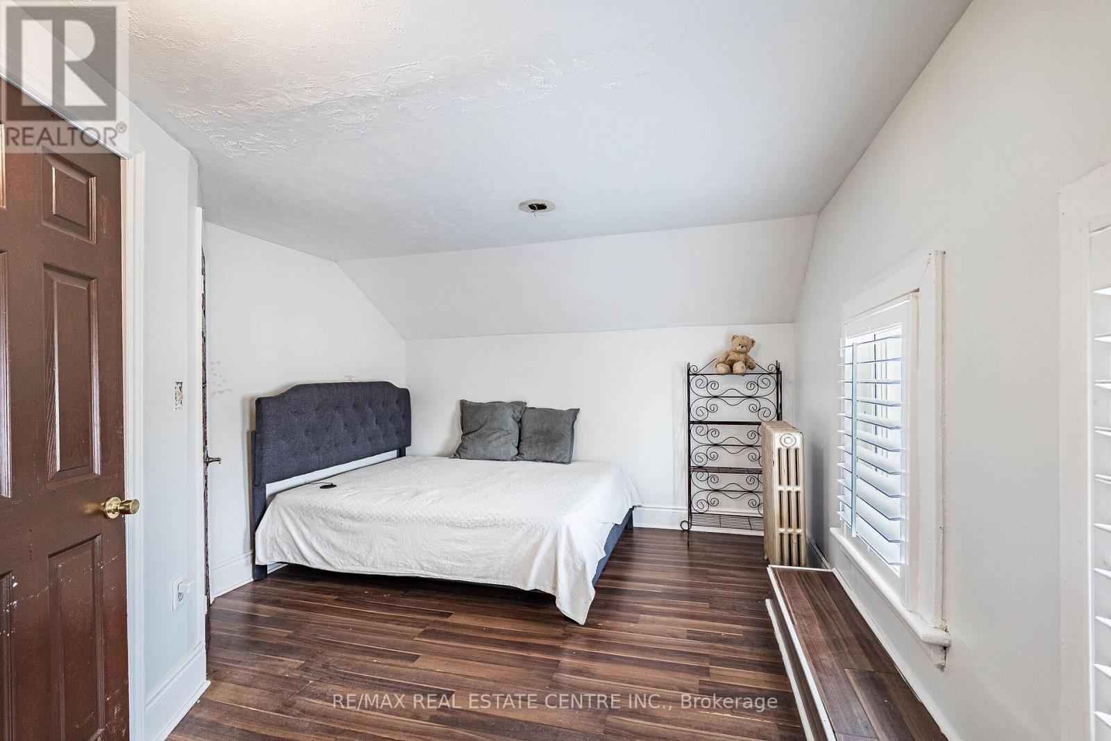 18 Hillcrest Avenue, Brampton, Ontario  L6W 1Y8 - Photo 25 - W12899512