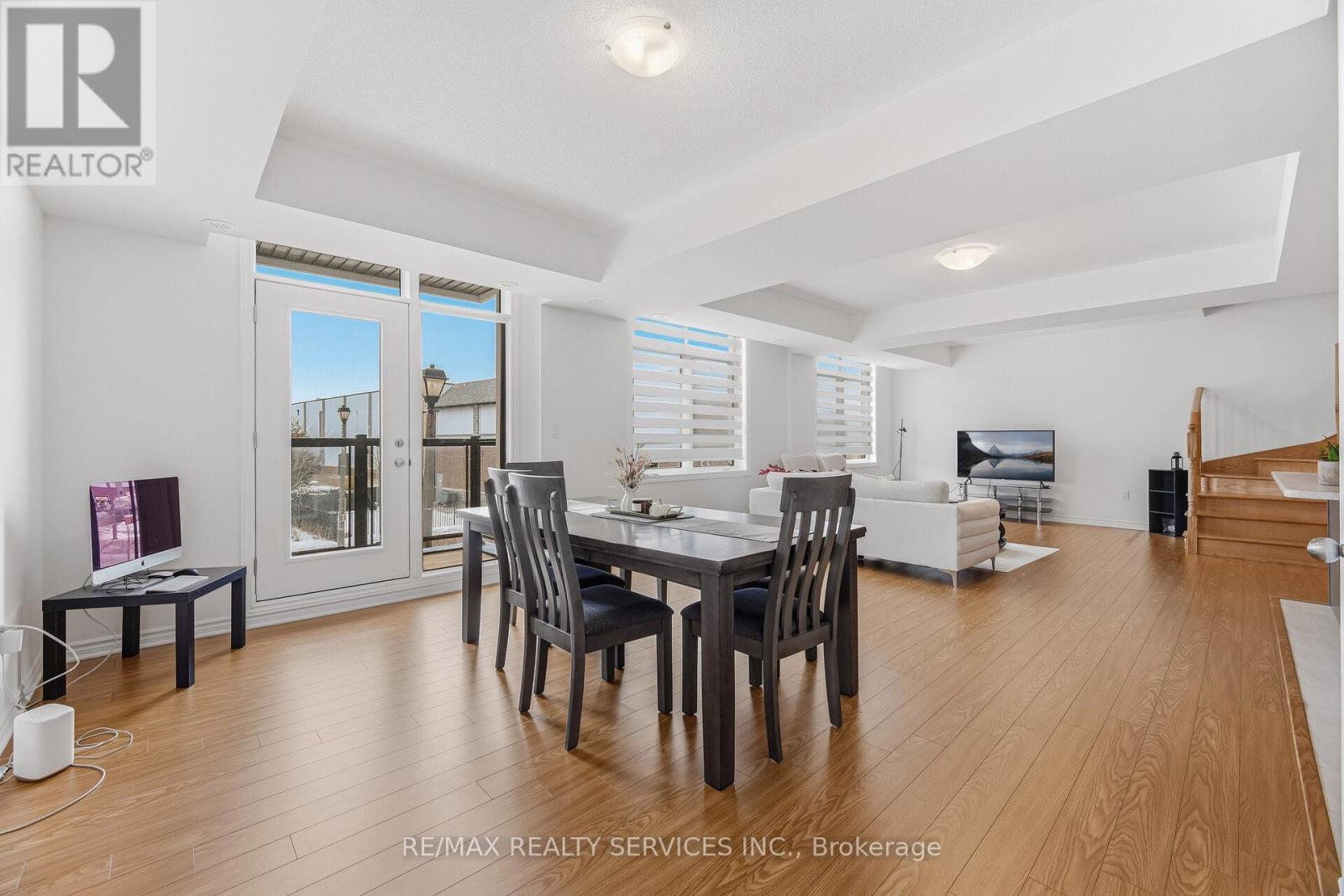 435 Dougall Avenue, Caledon, Ontario  L7C 4L5 - Photo 16 - W12899536