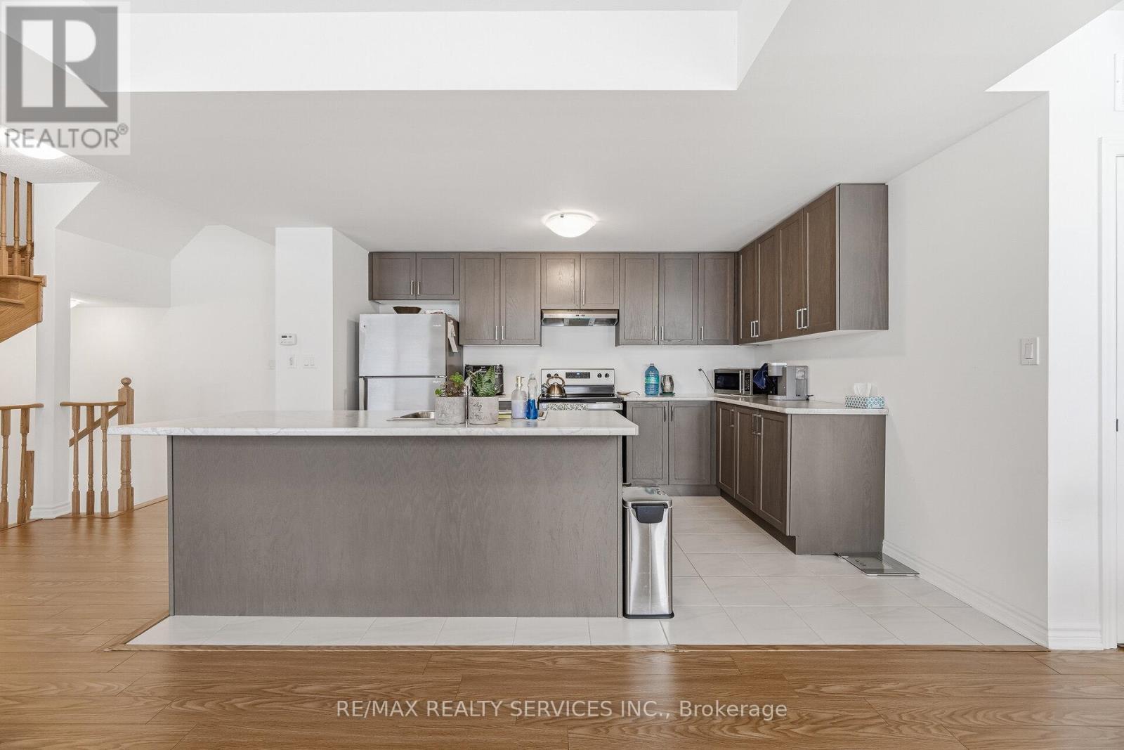 435 Dougall Avenue, Caledon, Ontario  L7C 4L5 - Photo 18 - W12899536