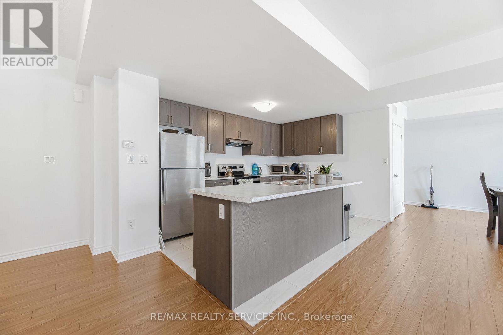 435 Dougall Avenue, Caledon, Ontario  L7C 4L5 - Photo 19 - W12899536