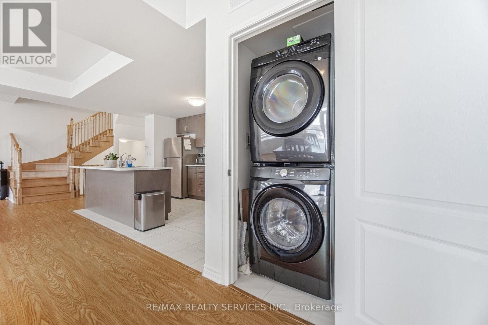 435 Dougall Avenue, Caledon, Ontario  L7C 4L5 - Photo 22 - W12899536