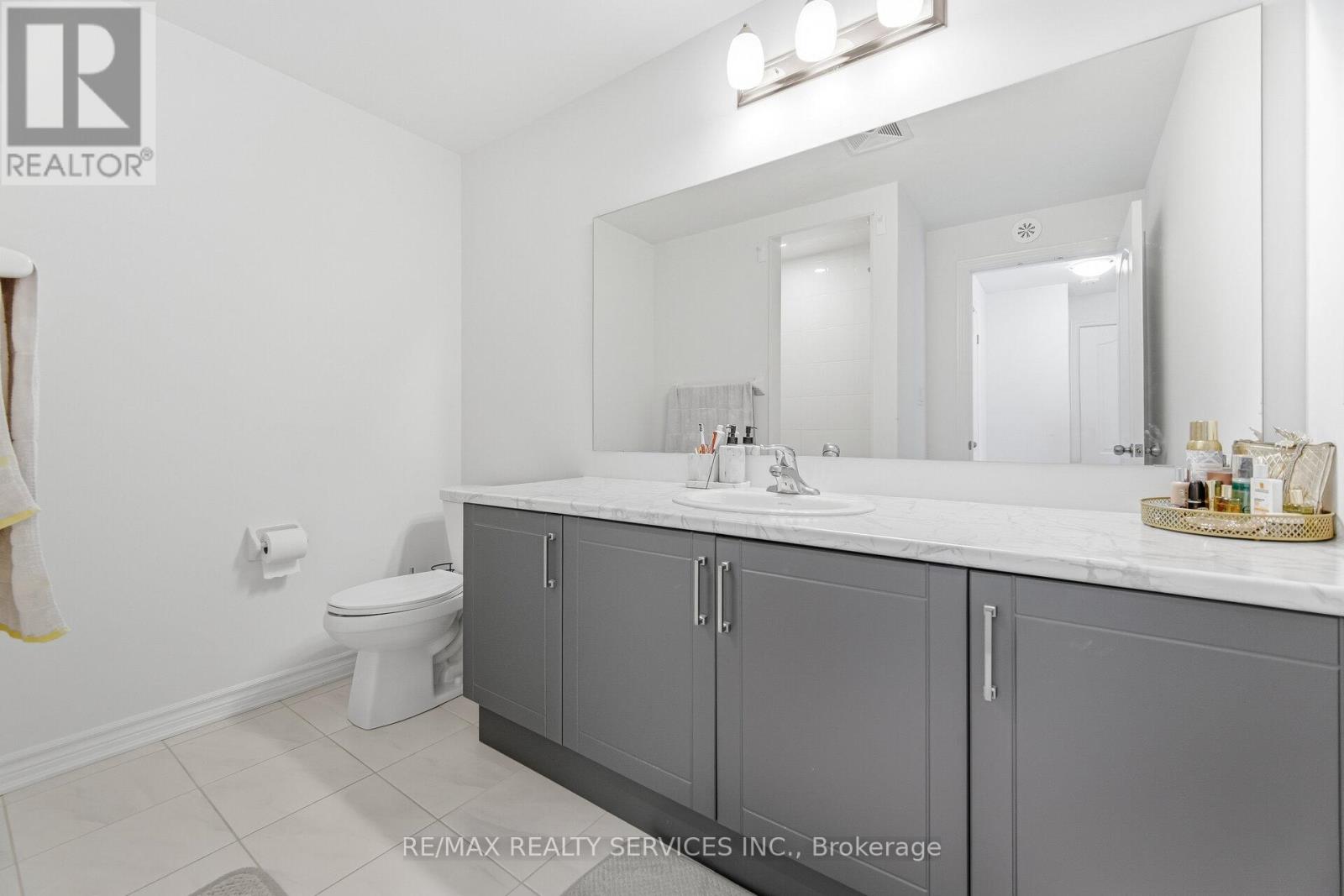 435 Dougall Avenue, Caledon, Ontario  L7C 4L5 - Photo 27 - W12899536