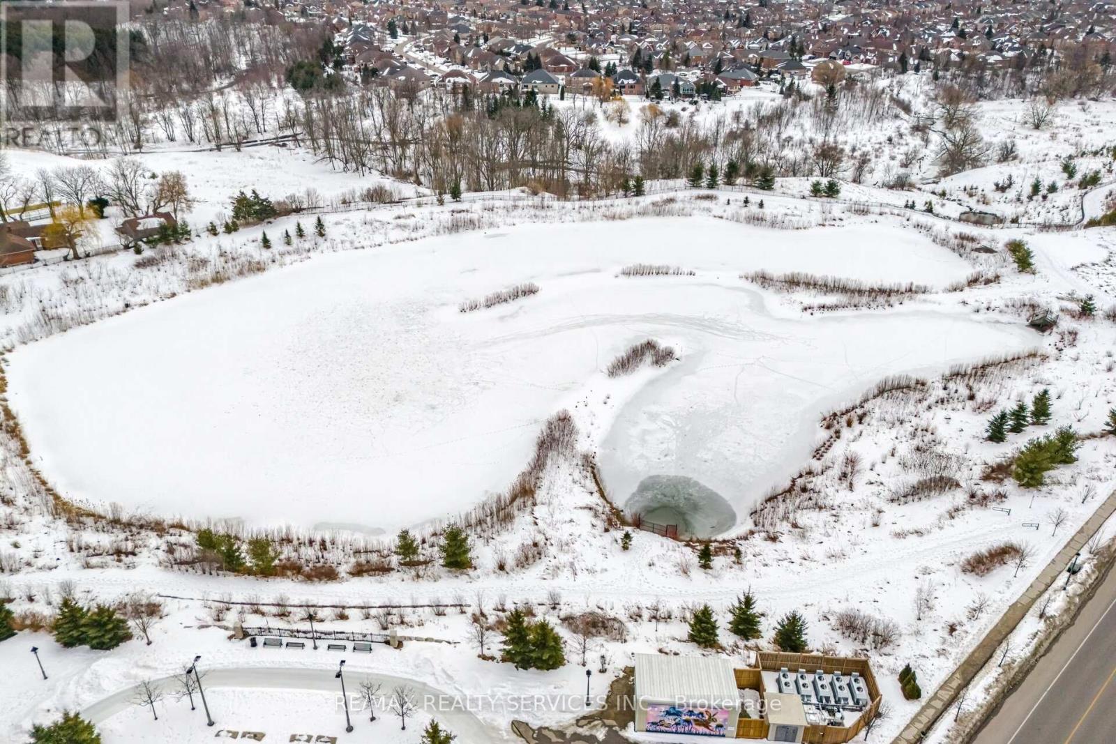 435 Dougall Avenue, Caledon, Ontario  L7C 4L5 - Photo 45 - W12899536