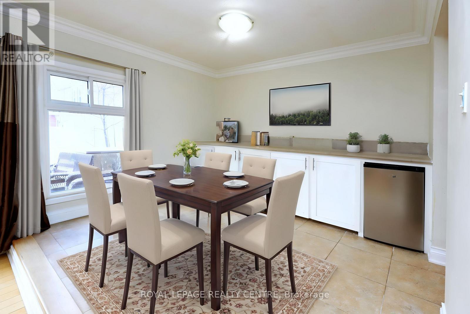 16 - 1021 Cedarglen Gate, Mississauga, Ontario  L5C 3A7 - Photo 17 - W12899550