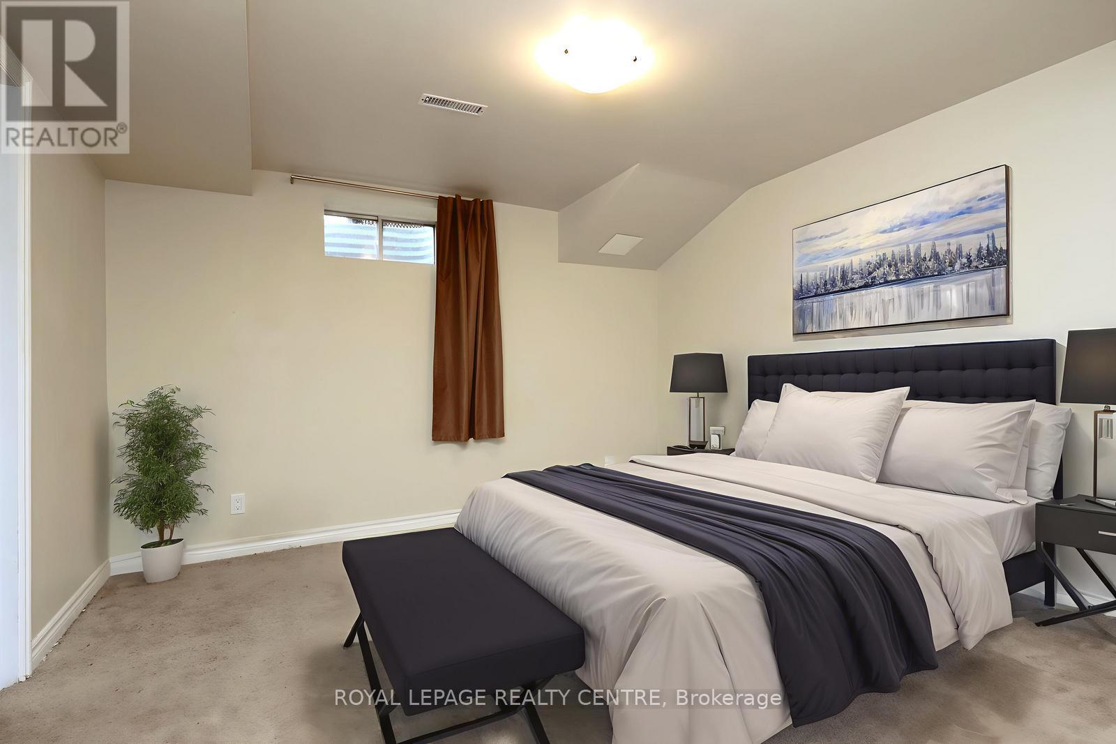 16 - 1021 Cedarglen Gate, Mississauga, Ontario  L5C 3A7 - Photo 39 - W12899550