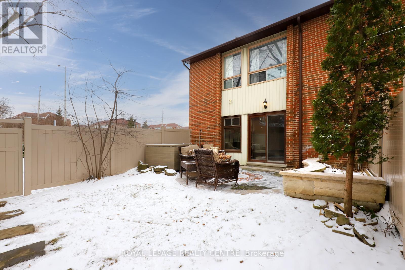 16 - 1021 Cedarglen Gate, Mississauga, Ontario  L5C 3A7 - Photo 48 - W12899550