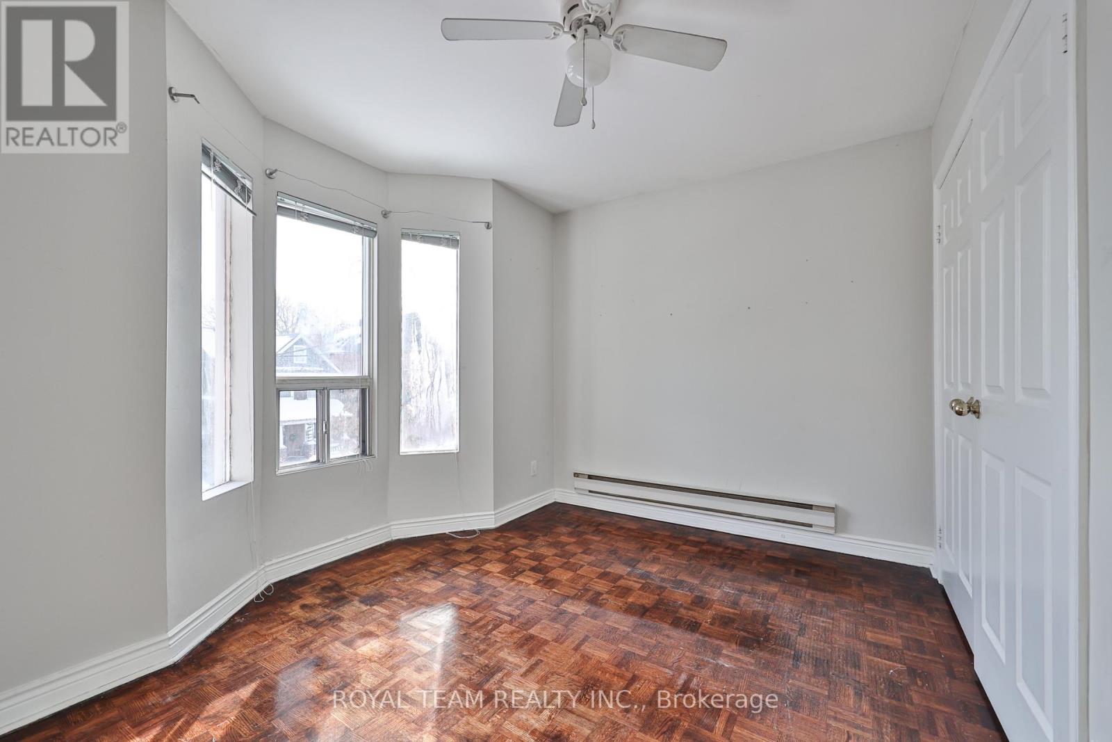 54 Maher Avenue, Toronto, Ontario  M6P 1G6 - Photo 17 - W12899564