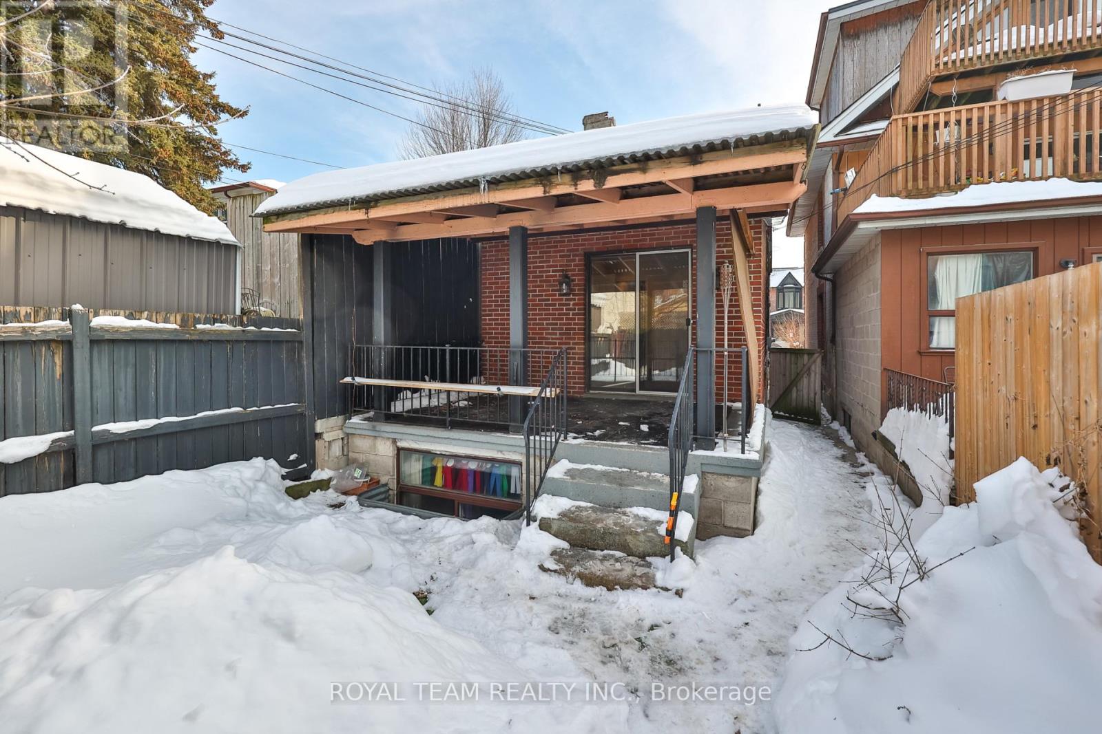 54 Maher Avenue, Toronto, Ontario  M6P 1G6 - Photo 32 - W12899564