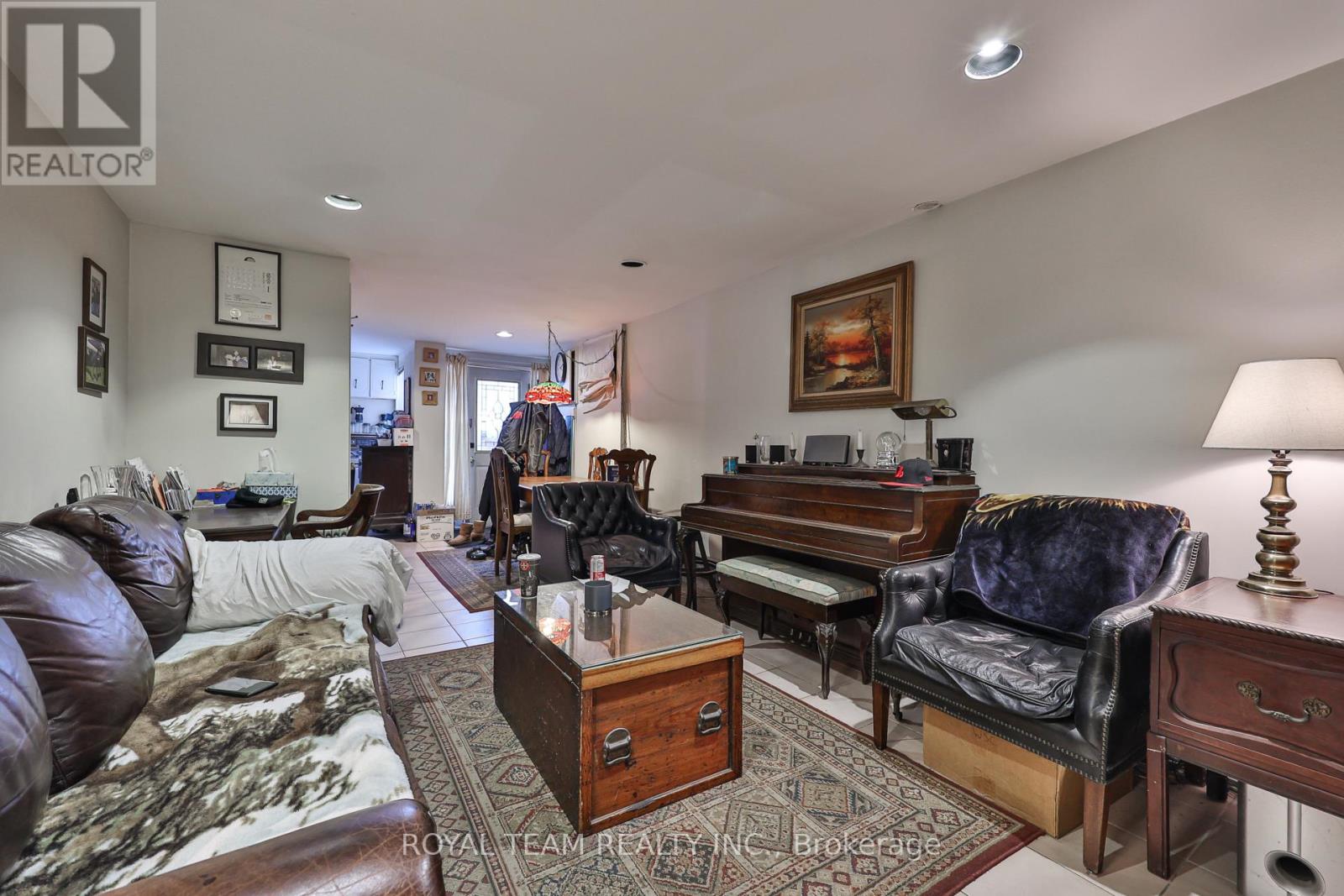 54 Maher Avenue, Toronto, Ontario  M6P 1G6 - Photo 36 - W12899564