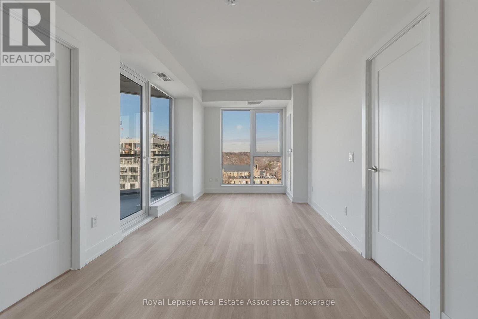 1112 - 25 Cordova Avenue, Toronto, Ontario  M9A 0E5 - Photo 6 - W12899606