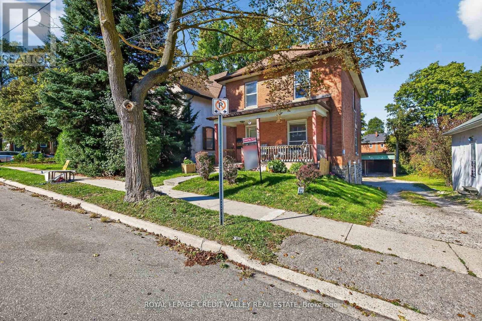 34 Joseph Street, Brampton, Ontario  L6X 1H6 - Photo 4 - W12899620