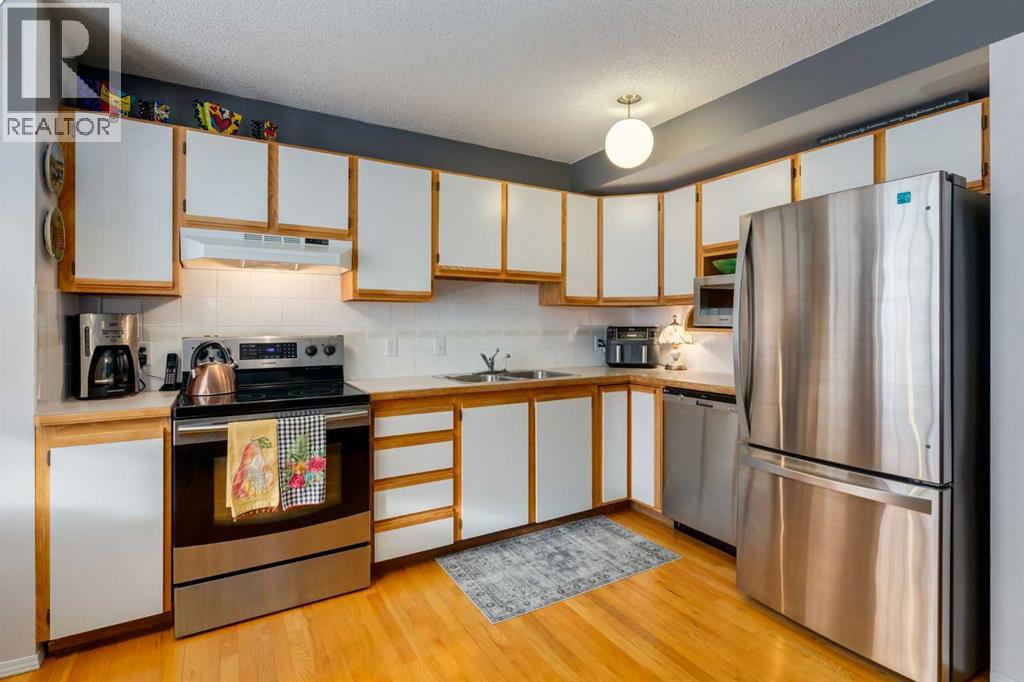 318 Hawkstone Manor NW, Calgary, Alberta  T3G 3X2 - Photo 17 - A2280357