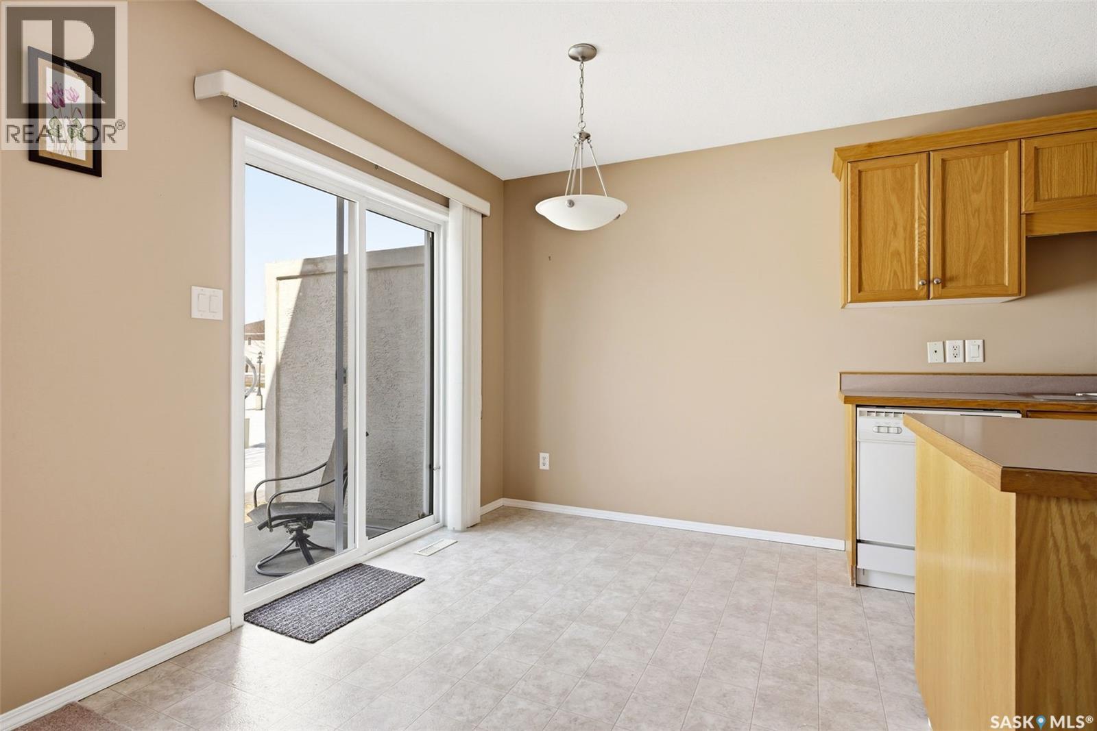 2262 Atkinson Street, Regina, Saskatchewan  S4N 7R2 - Photo 11 - SK030792