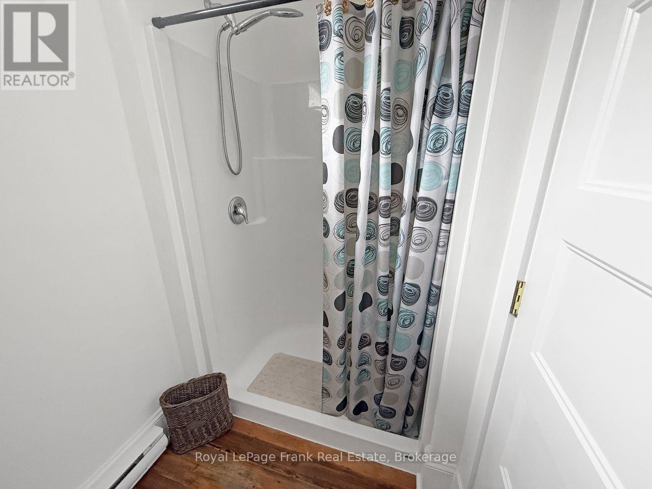 222 - 17 Hollow Lane, Prince Edward County, Ontario  K0K 1P0 - Photo 14 - X12899518