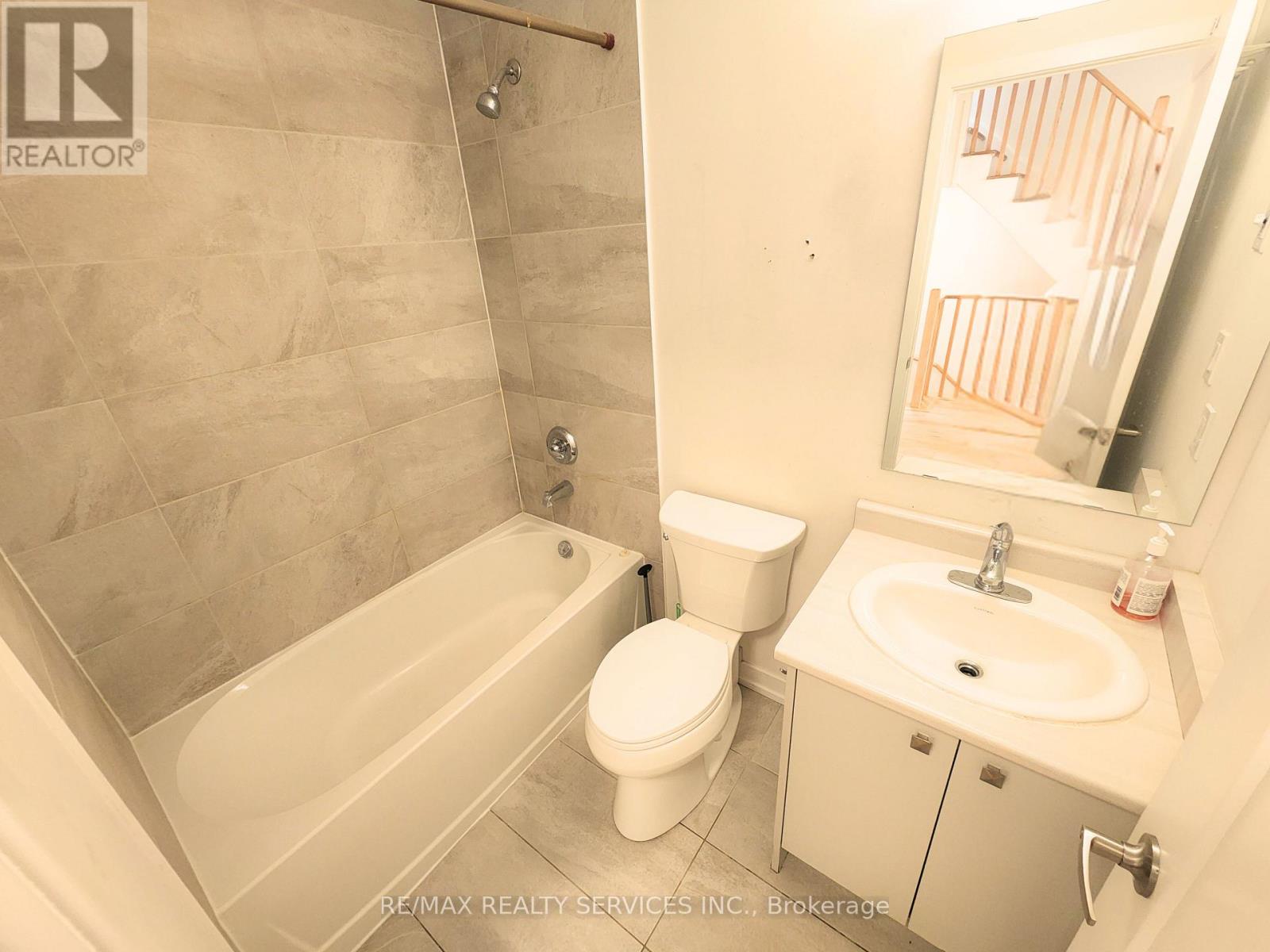 F14 - 20 Palace Street, Kitchener, Ontario  N2E 0J3 - Photo 11 - X12899568