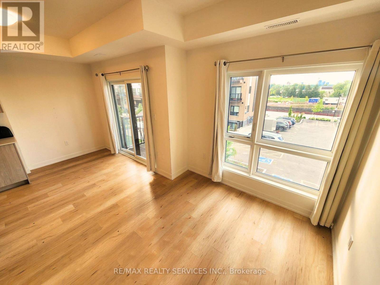 F14 - 20 Palace Street, Kitchener, Ontario  N2E 0J3 - Photo 12 - X12899568