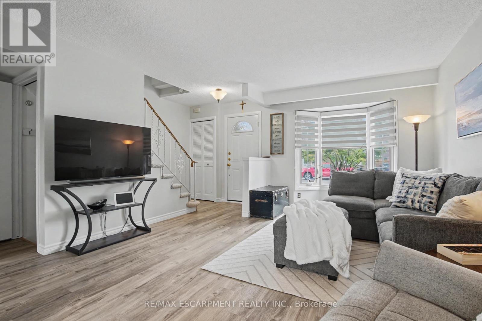 21 Greystone Crescent, St. Catharines, Ontario  L2N 6P1 - Photo 11 - X12899616