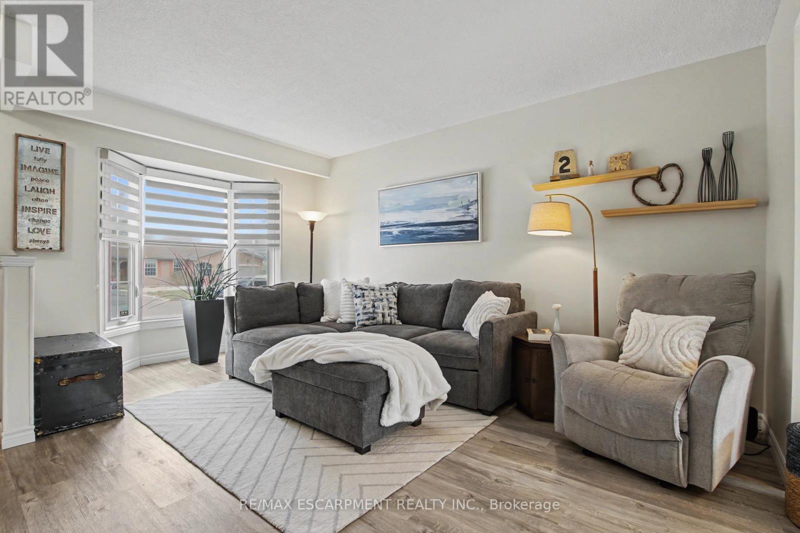 21 Greystone Crescent, St. Catharines, Ontario  L2N 6P1 - Photo 9 - X12899616