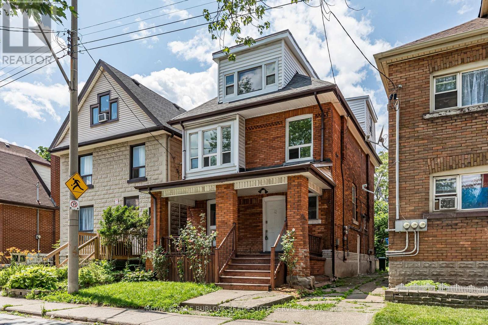 22 MYRTLE AVENUE, Hamilton, Ontario