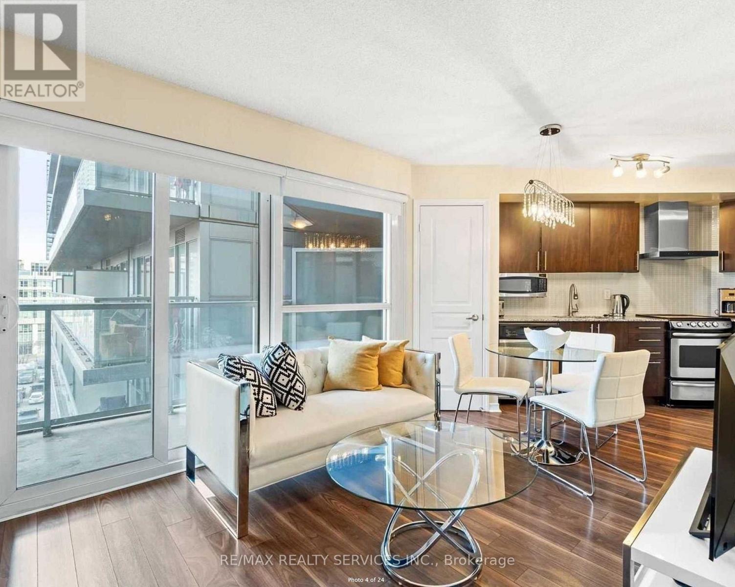 612 - 352 Front Street W, Toronto, Ontario  M5V 1B5 - Photo 2 - C12897844