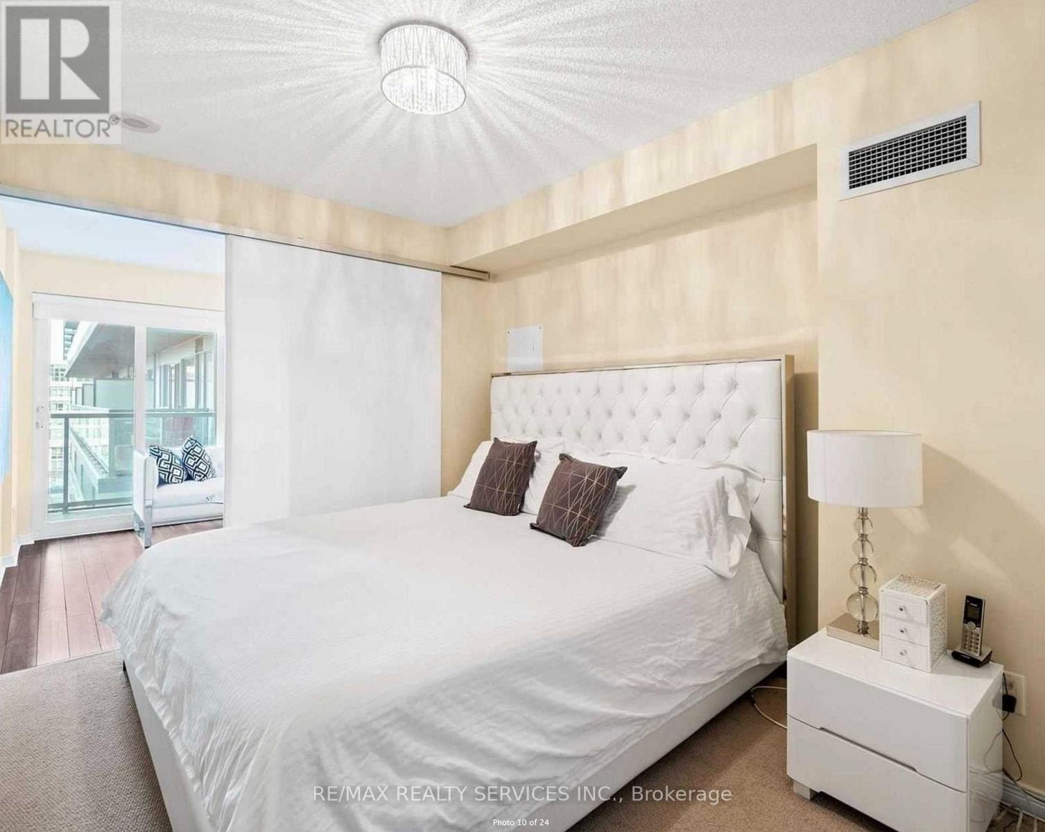 612 - 352 Front Street W, Toronto, Ontario  M5V 1B5 - Photo 8 - C12897844