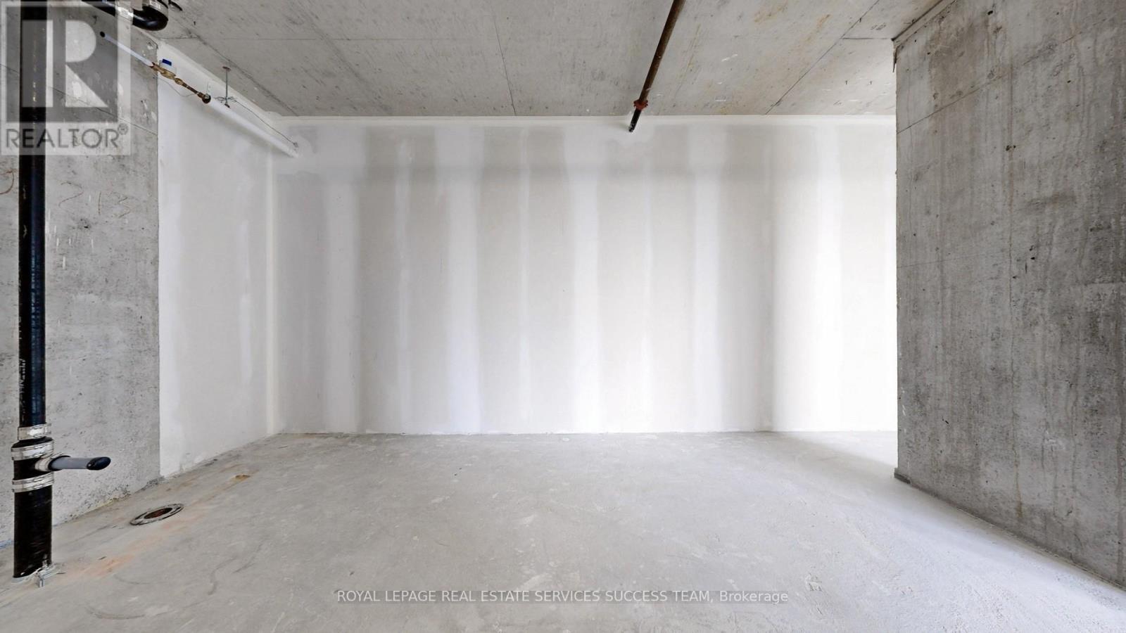 301 - 600 Dixon Road, Toronto (Willowridge-Martingrove-Richview), Ontario  M9W 1J1 - Photo 22 - W12656716