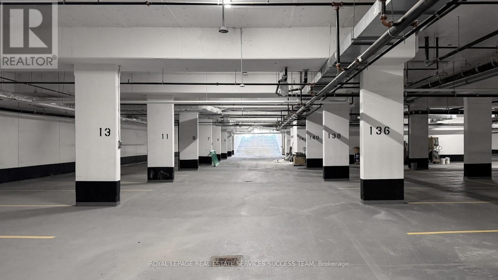 301 - 600 Dixon Road, Toronto (Willowridge-Martingrove-Richview), Ontario  M9W 1J1 - Photo 26 - W12655876