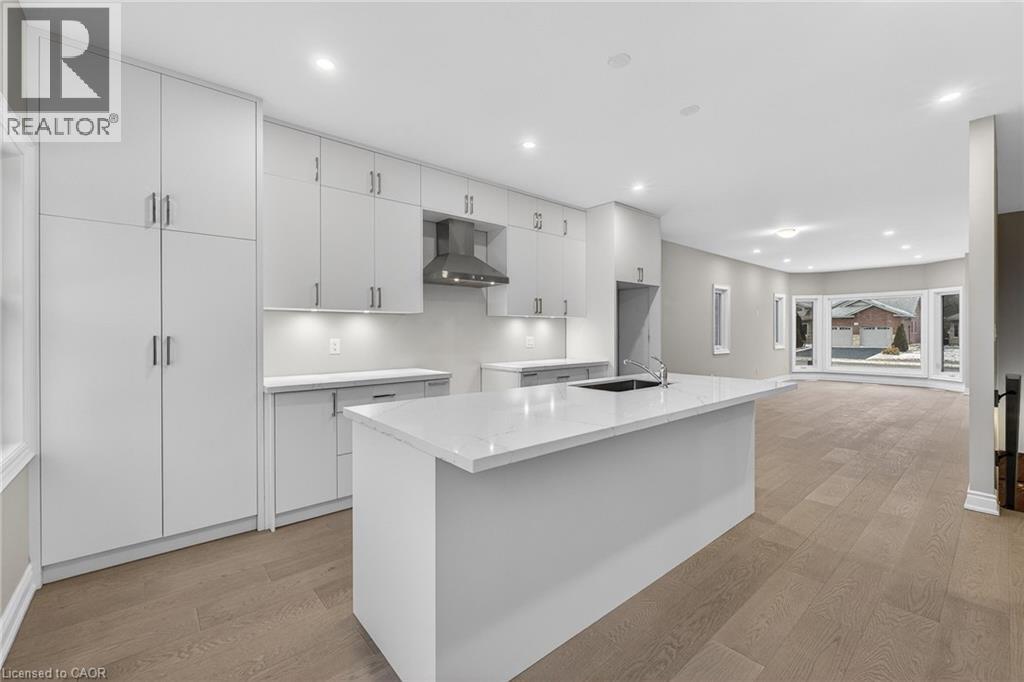 201 Hetram Court, Fort Erie, Ontario  L0S 1B0 - Photo 15 - 40813486