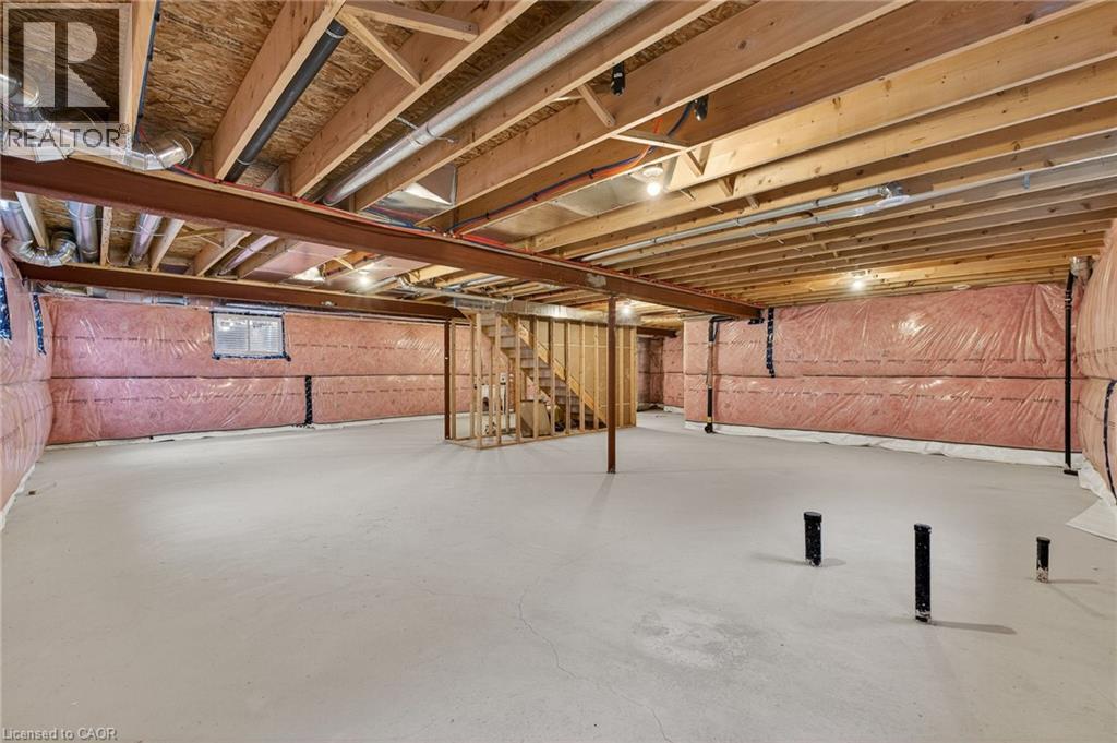 201 Hetram Court, Fort Erie, Ontario  L0S 1B0 - Photo 37 - 40813486