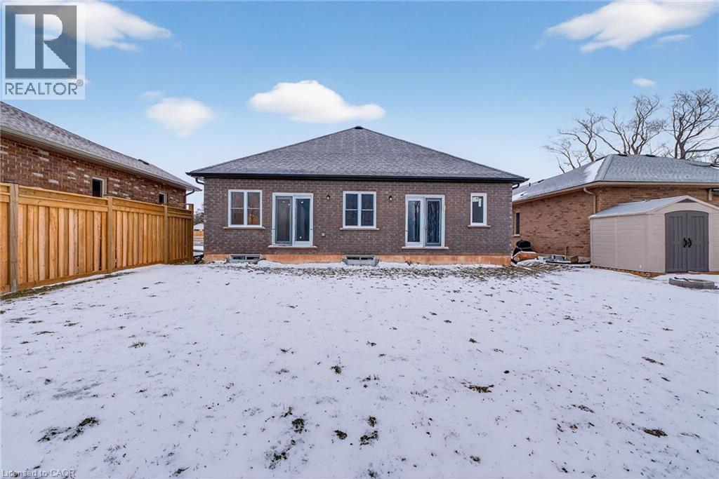201 Hetram Court, Fort Erie, Ontario  L0S 1B0 - Photo 40 - 40813486