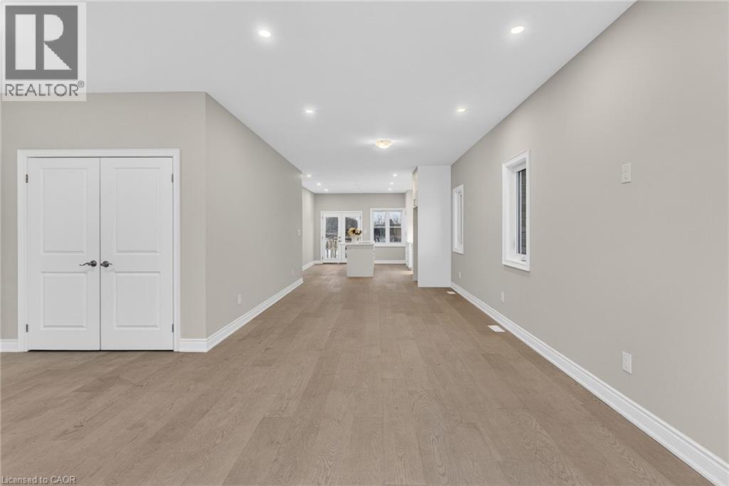 201 Hetram Court, Fort Erie, Ontario  L0S 1B0 - Photo 5 - 40813486