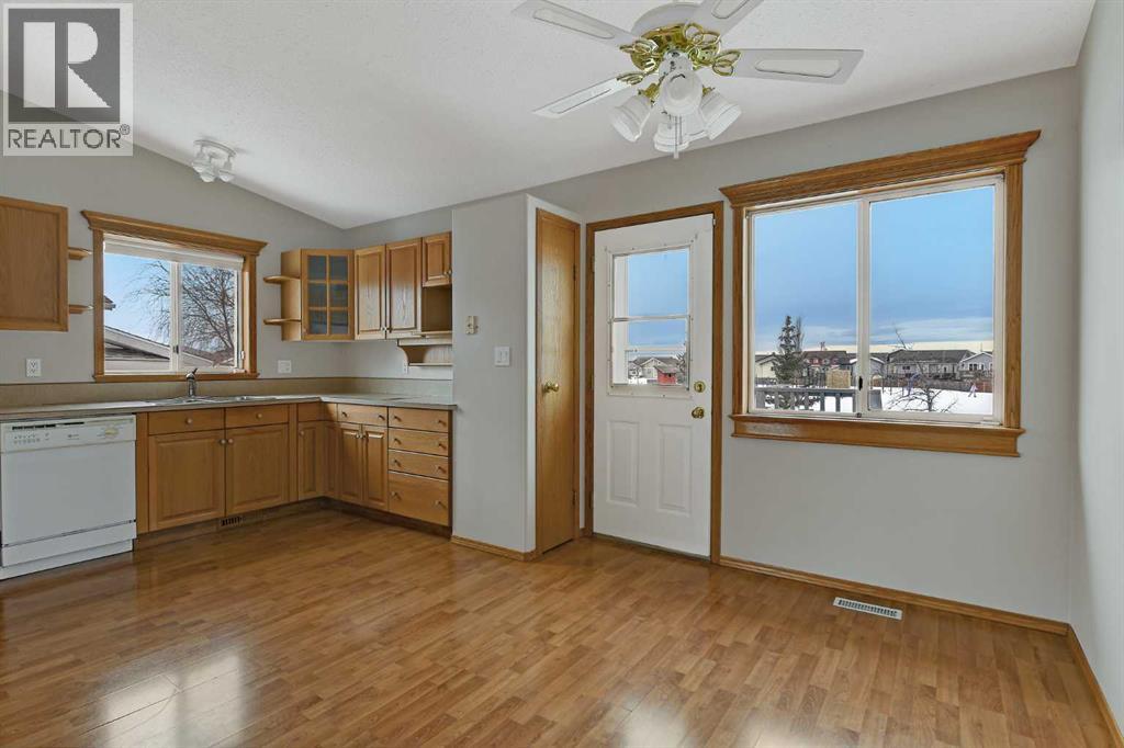 9237 95 Avenue, Grande Prairie, Alberta  T8V 6A2 - Photo 13 - A2294064