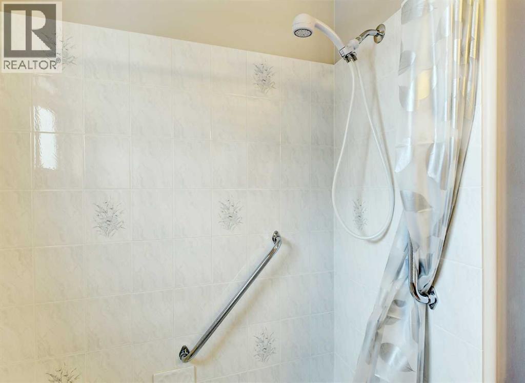 9237 95 Avenue, Grande Prairie, Alberta  T8V 6A2 - Photo 29 - A2294064