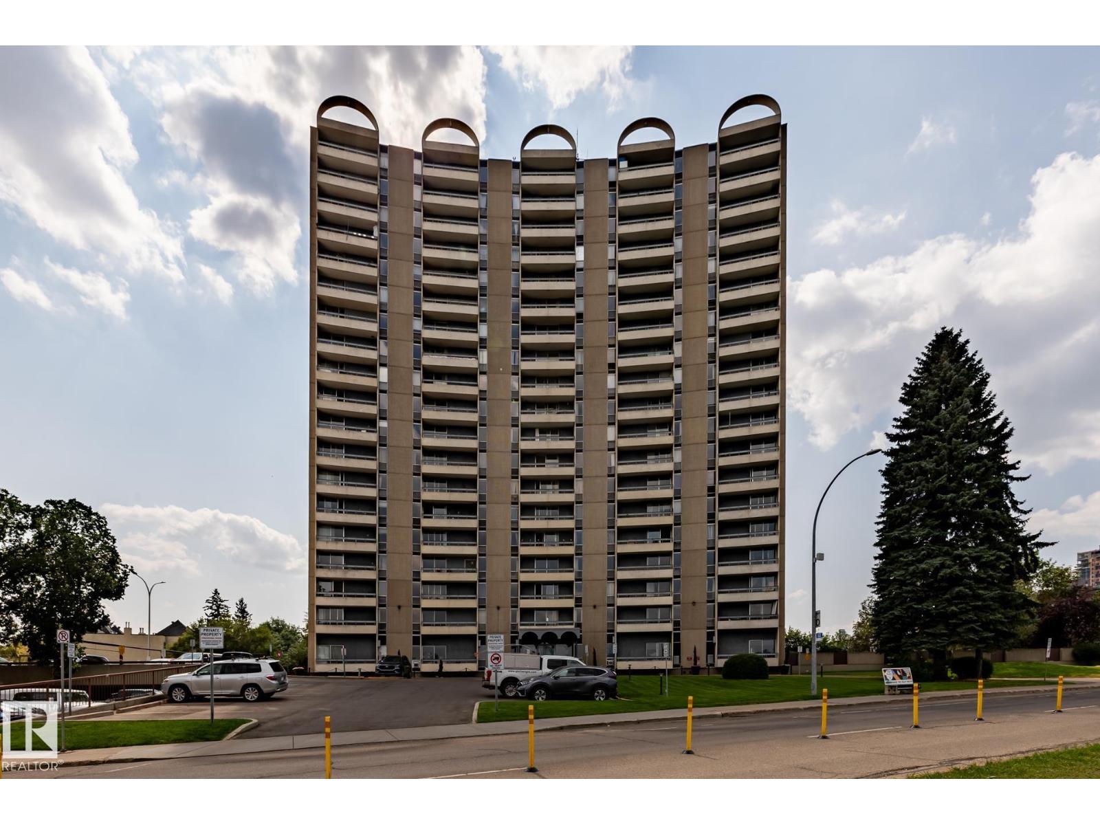 #911 10883 Saskatchewan Dr Nw, Edmonton, Alberta  T6E 4S6 - Photo 1 - E4477679