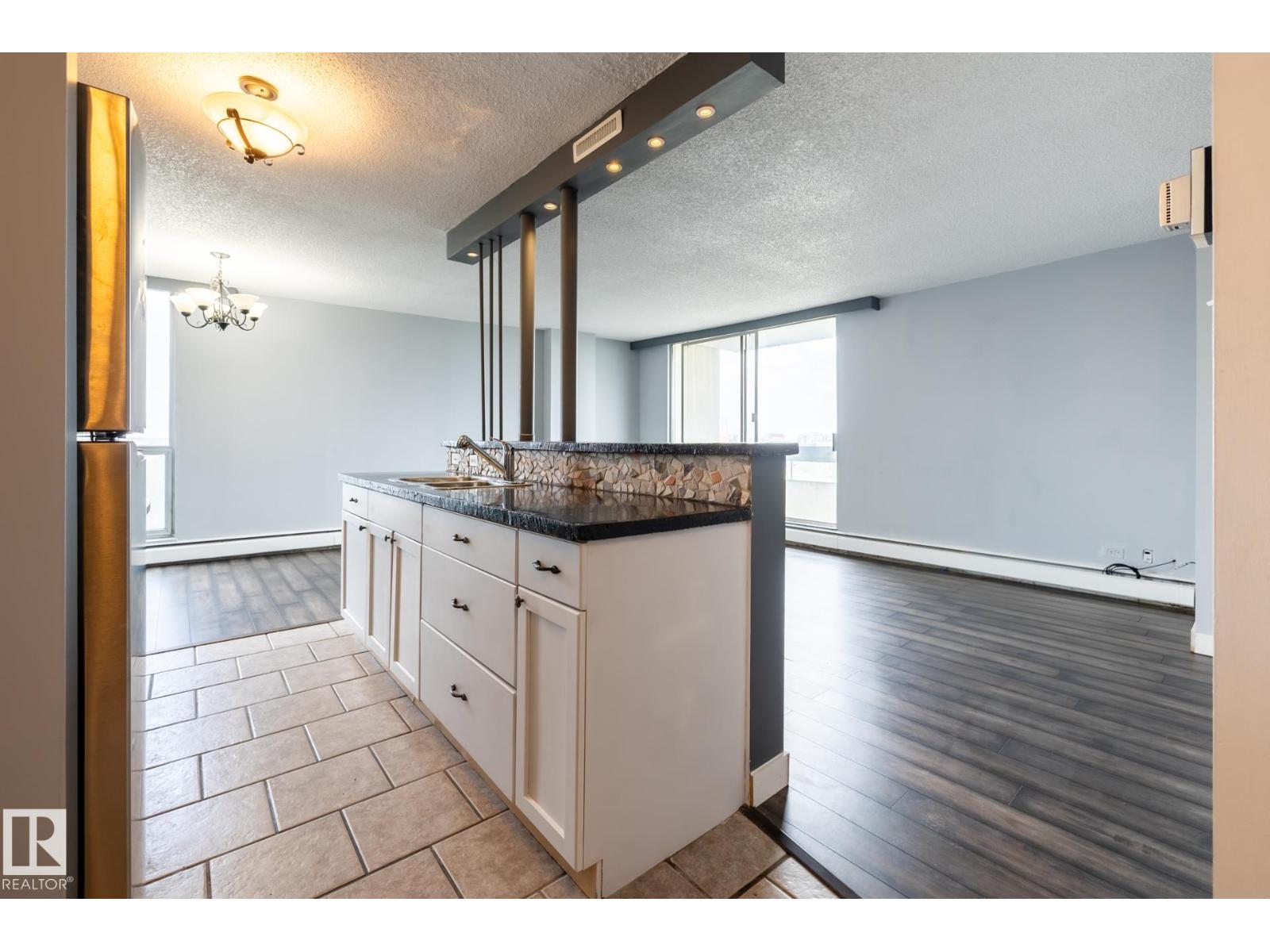 #911 10883 Saskatchewan Dr Nw, Edmonton, Alberta  T6E 4S6 - Photo 8 - E4477679