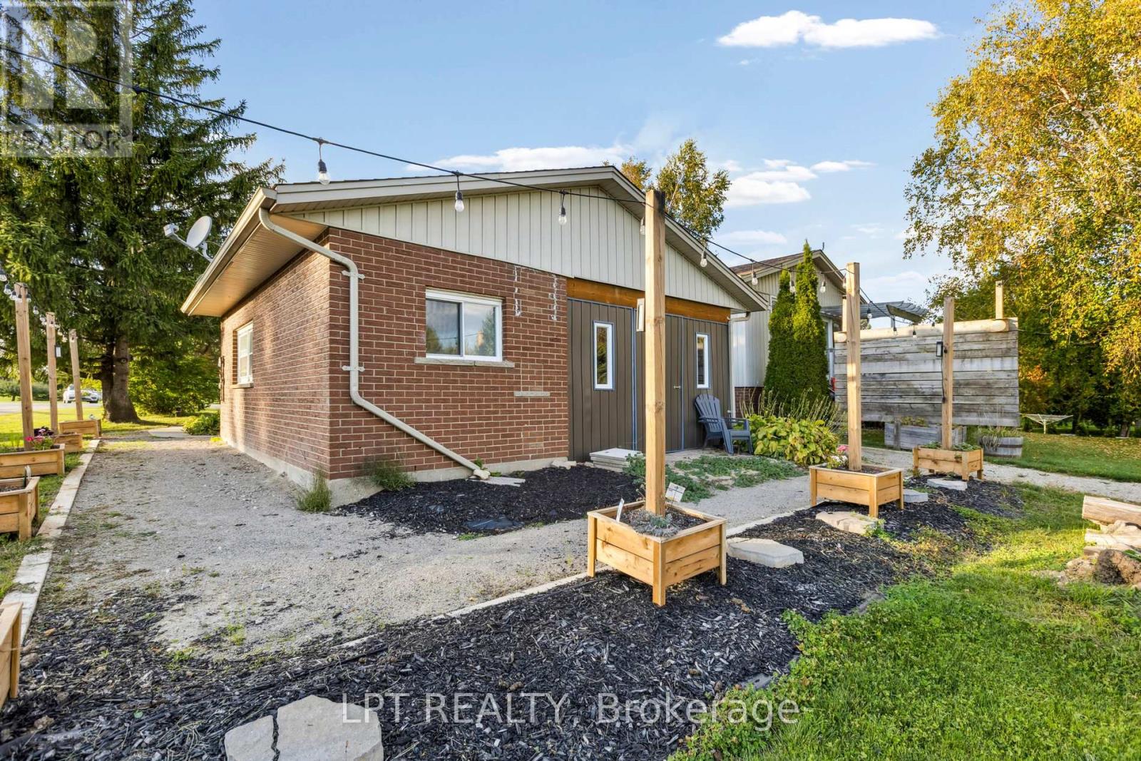 7429 Sideroad 20 Side Road, Mapleton, Ontario  N0B 1A0 - Photo 41 - X12882612