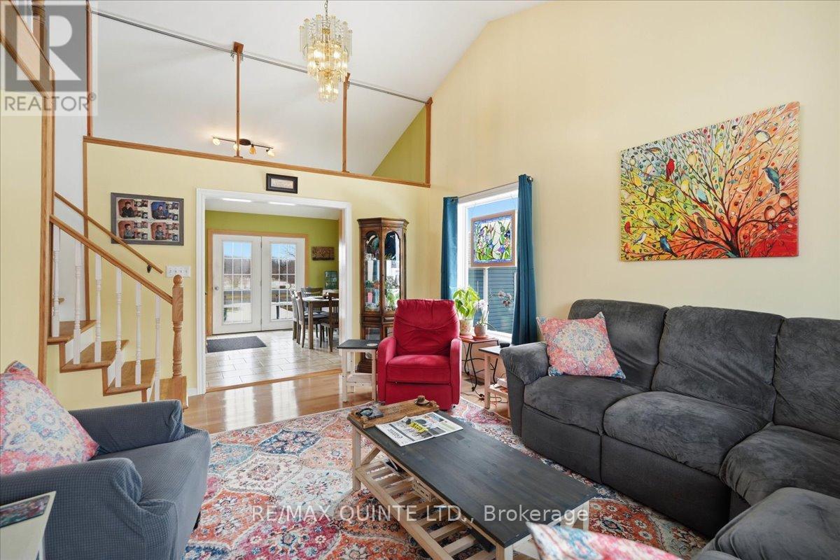 168 Schoolhouse Road, Prince Edward County (Athol Ward), Ontario  K0K 2P0 - Photo 9 - X12887940