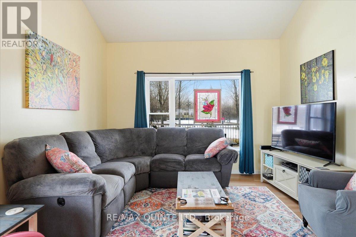 168 Schoolhouse Road, Prince Edward County (Athol Ward), Ontario  K0K 2P0 - Photo 7 - X12887940