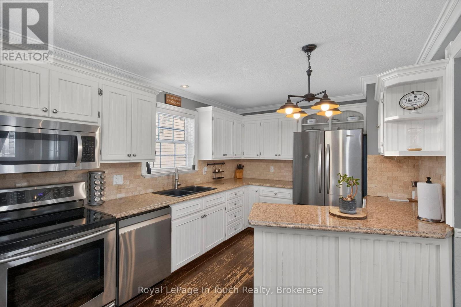 444 Hayes Street, Tay (Port Mcnicoll), Ontario  L0K 1R0 - Photo 5 - S12899880