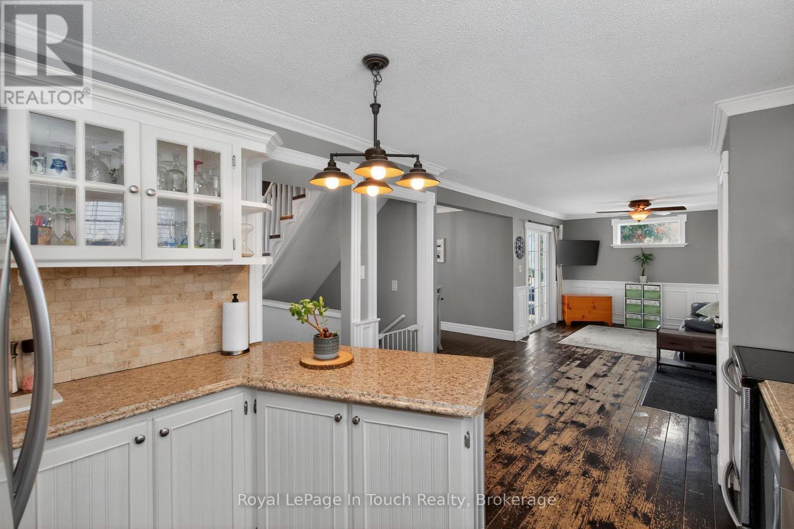 444 Hayes Street, Tay (Port Mcnicoll), Ontario  L0K 1R0 - Photo 7 - S12899880