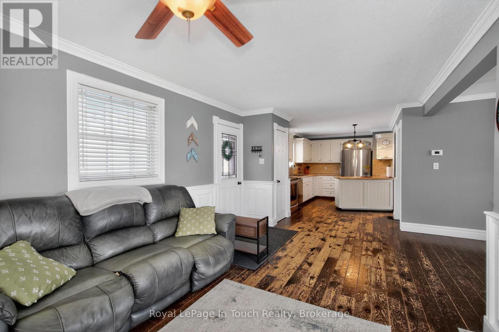 444 Hayes Street, Tay (Port Mcnicoll), Ontario  L0K 1R0 - Photo 8 - S12899880