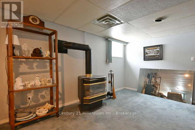 1 Downer Crescent, Wasaga Beach, Ontario  L9Z 1B9 - Photo 33 - S12899892