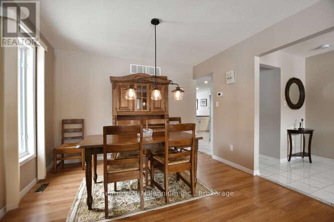 1 Downer Crescent, Wasaga Beach, Ontario  L9Z 1B9 - Photo 6 - S12899892