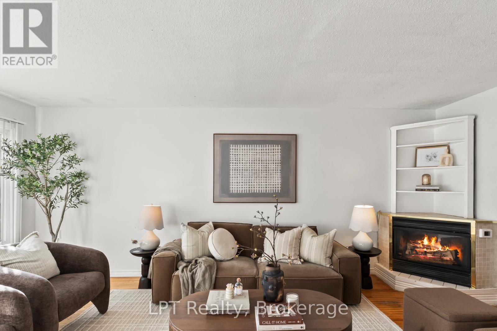 118 Capreol Court, Oshawa (Vanier), Ontario  L1J 6E6 - Photo 6 - E12899756