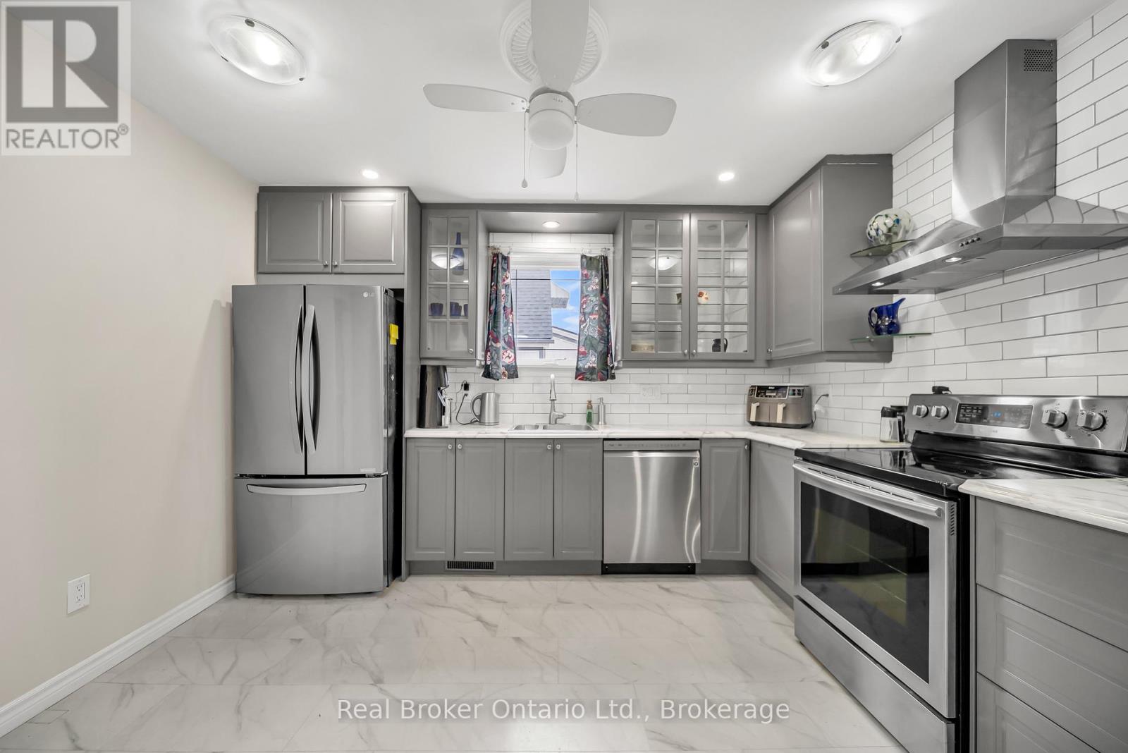 46 East 13th Street, Hamilton (Inch Park), Ontario  L9A 3Z3 - Photo 14 - X12899704