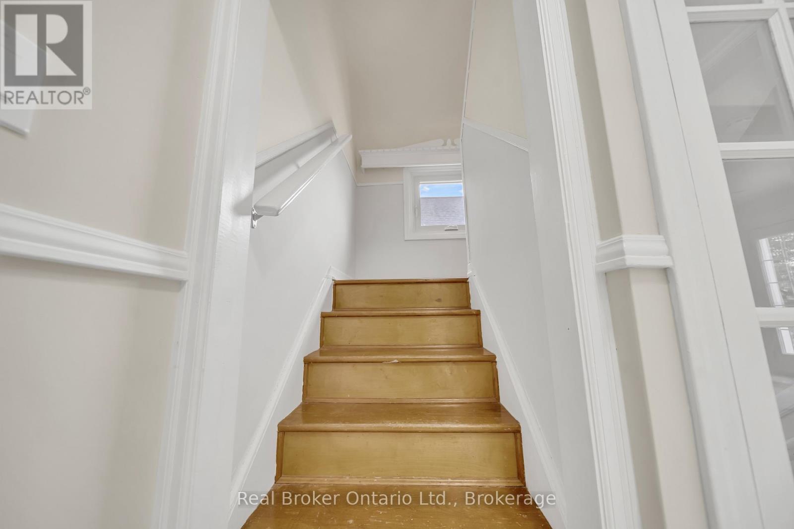 46 East 13th Street, Hamilton (Inch Park), Ontario  L9A 3Z3 - Photo 24 - X12899704