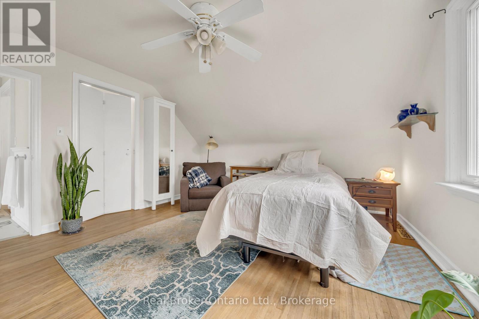 46 East 13th Street, Hamilton (Inch Park), Ontario  L9A 3Z3 - Photo 26 - X12899704