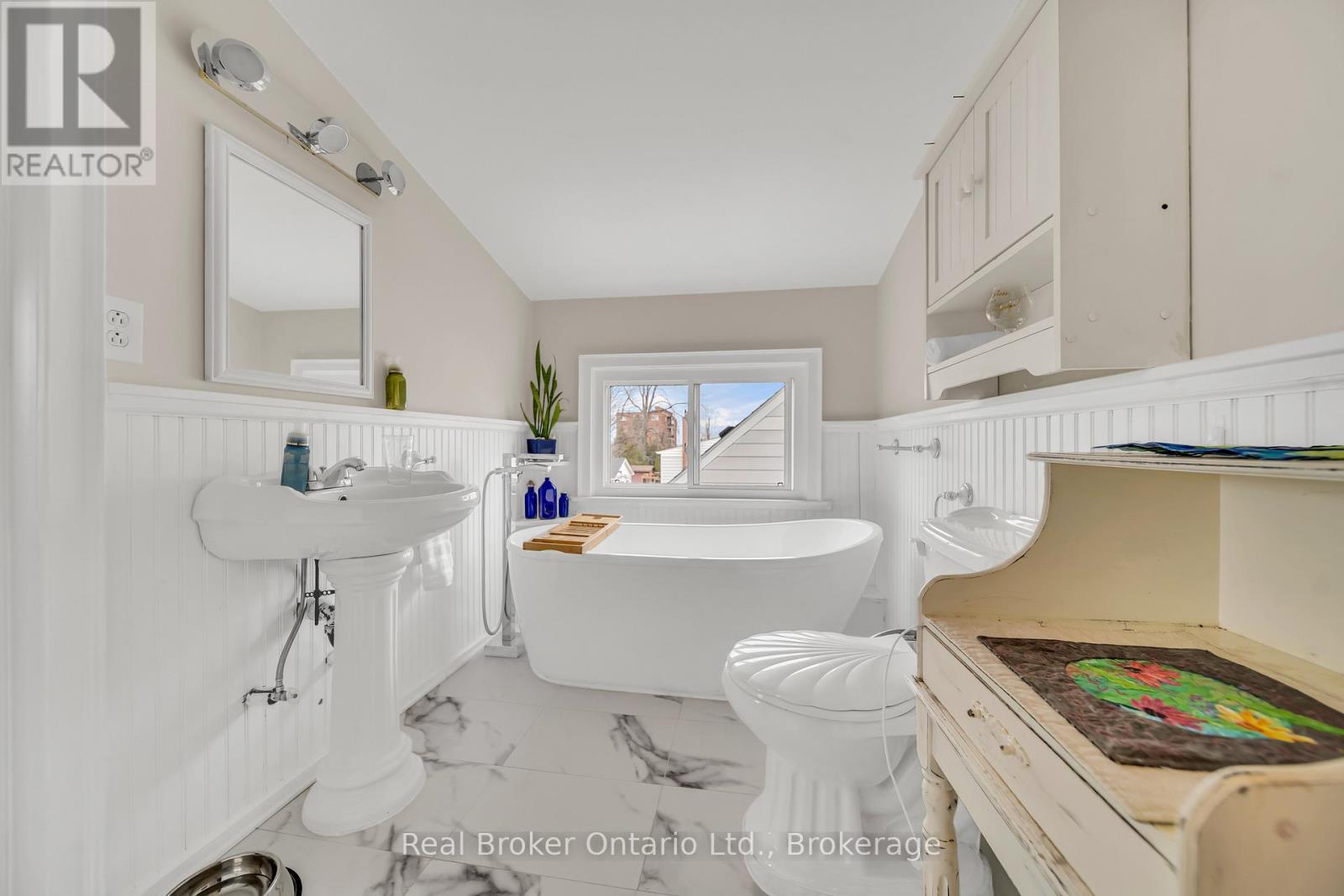 46 East 13th Street, Hamilton (Inch Park), Ontario  L9A 3Z3 - Photo 27 - X12899704