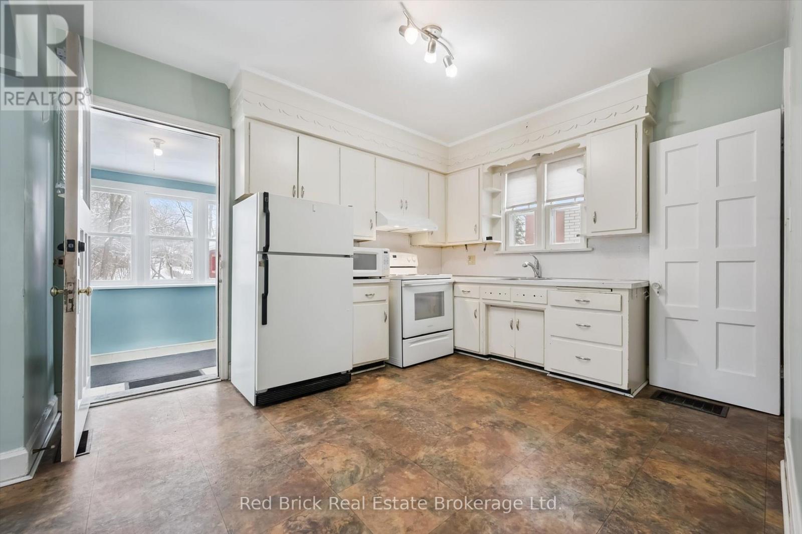 55 Stevenson Street N, Guelph (St. George's), Ontario  N1E 5A3 - Photo 11 - X12899818