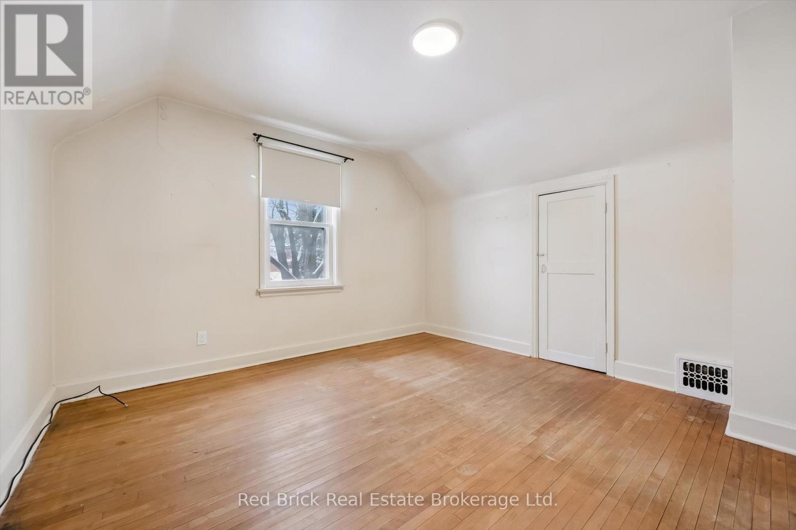 55 Stevenson Street N, Guelph (St. George's), Ontario  N1E 5A3 - Photo 21 - X12899818